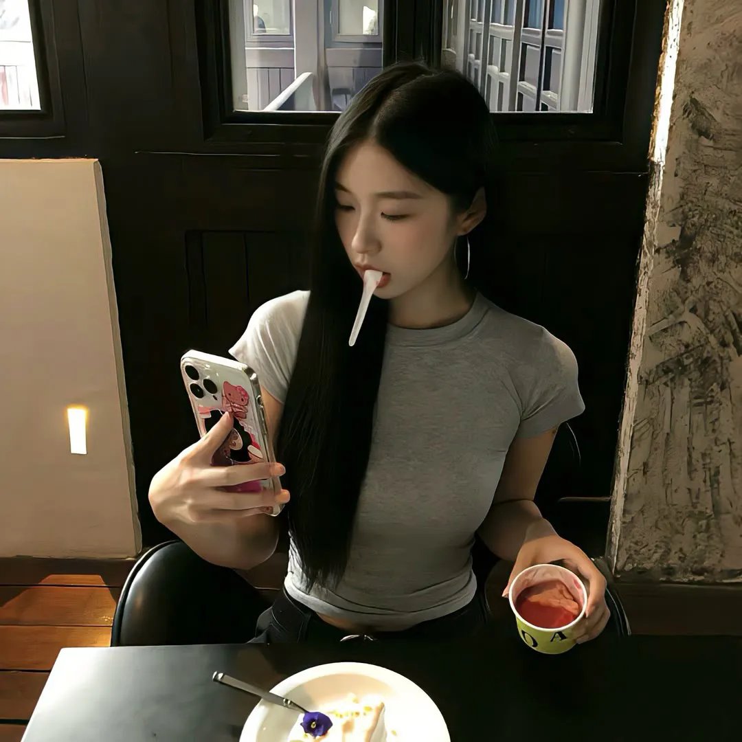 群莺乱飞